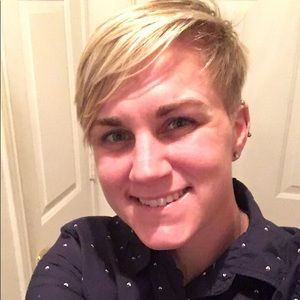 Meet your Posher, Candice